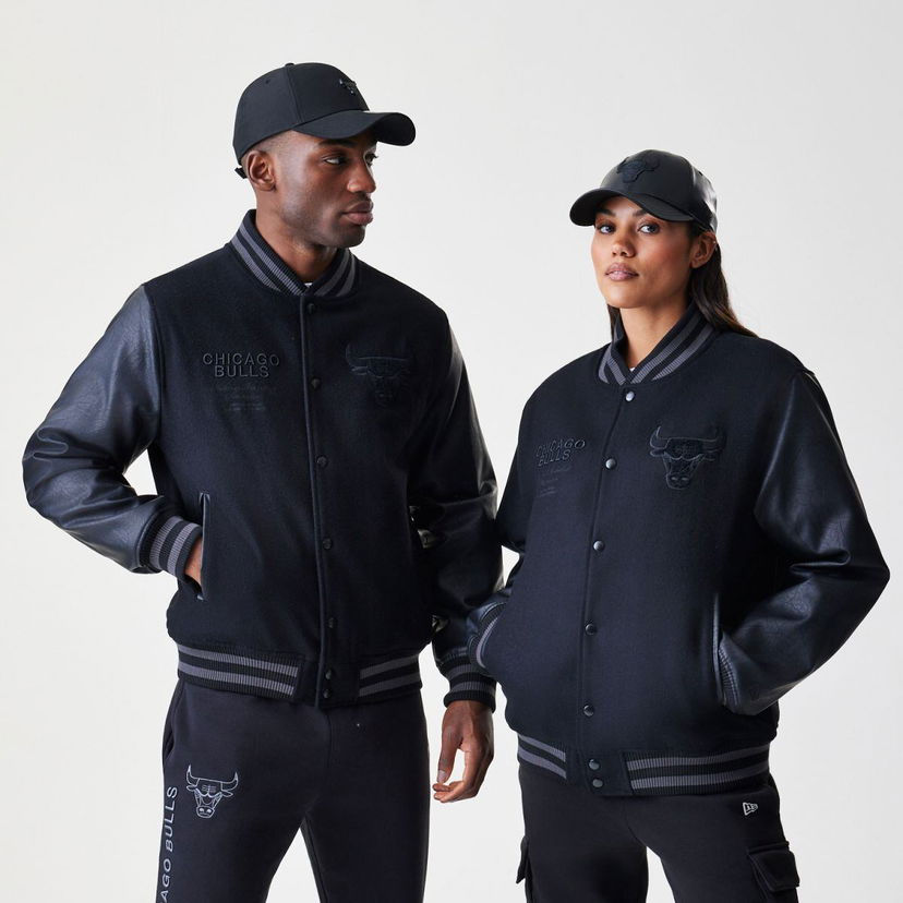 Bunda New Era NBA Tonal Patch Varsity Jacket Chicago Bulls Čierna | 60758738