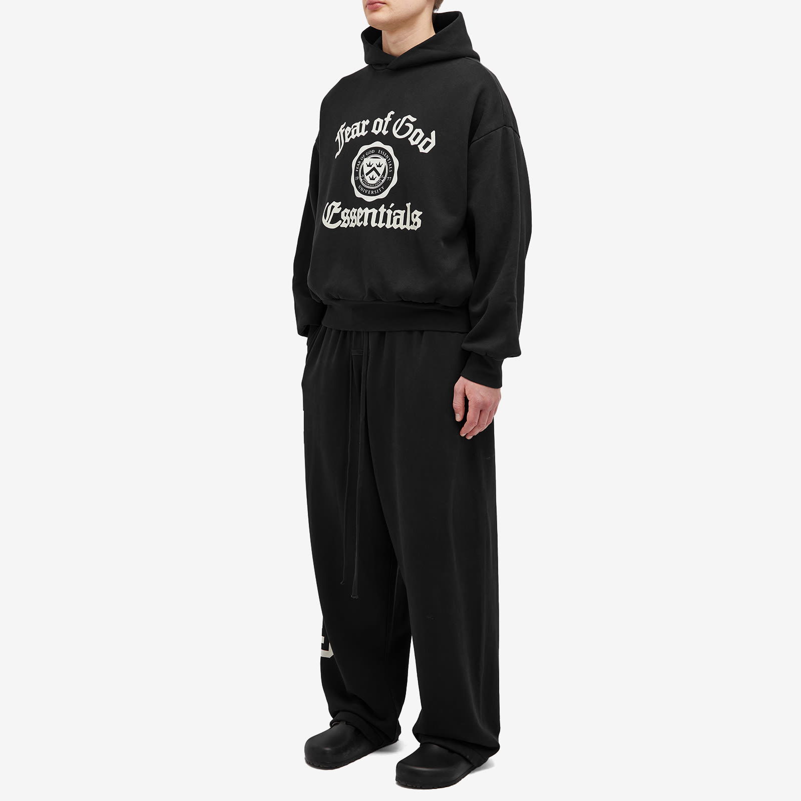 Fear of God ESSENTIALS Heavy Fleece Relaxed Sweatpants, Size Large