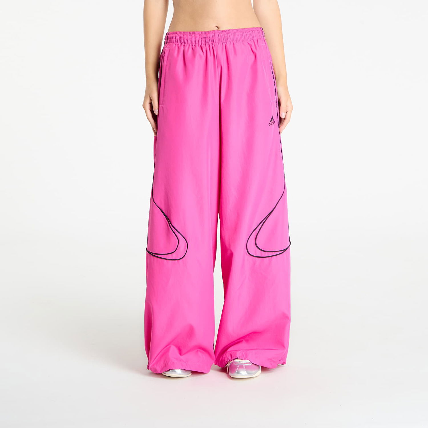 Nohavice adidas Originals Teamgeist Adicolor Oversized Woven Track Pants Ružová | JV7481, 0