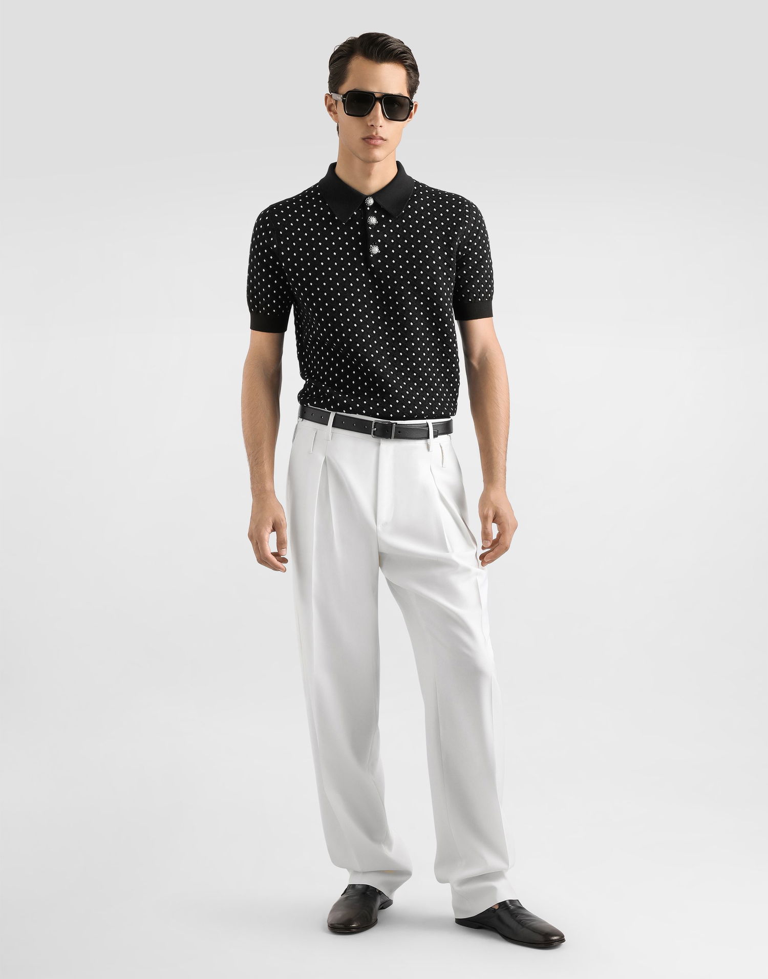Polo tričko Dolce & Gabbana Micro-dot Stitch Knitted Polo Shirt with Pearl Buttons Čierna | GXZ02ZJGMFBN0004, 1