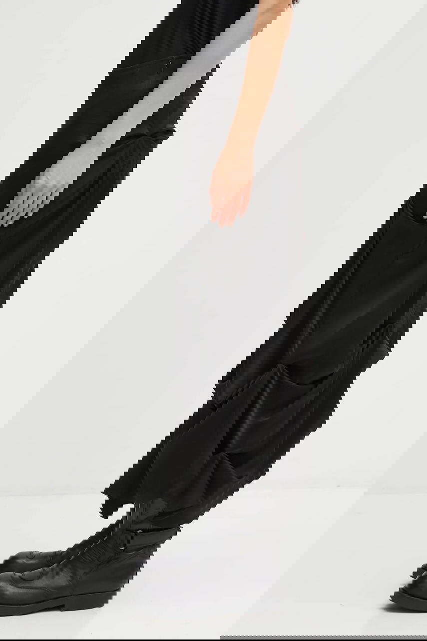 Sukňa GANNI Fluid Satin Jacquard Tuck Detail Long Midi Skirt Čierna | W0997, 1