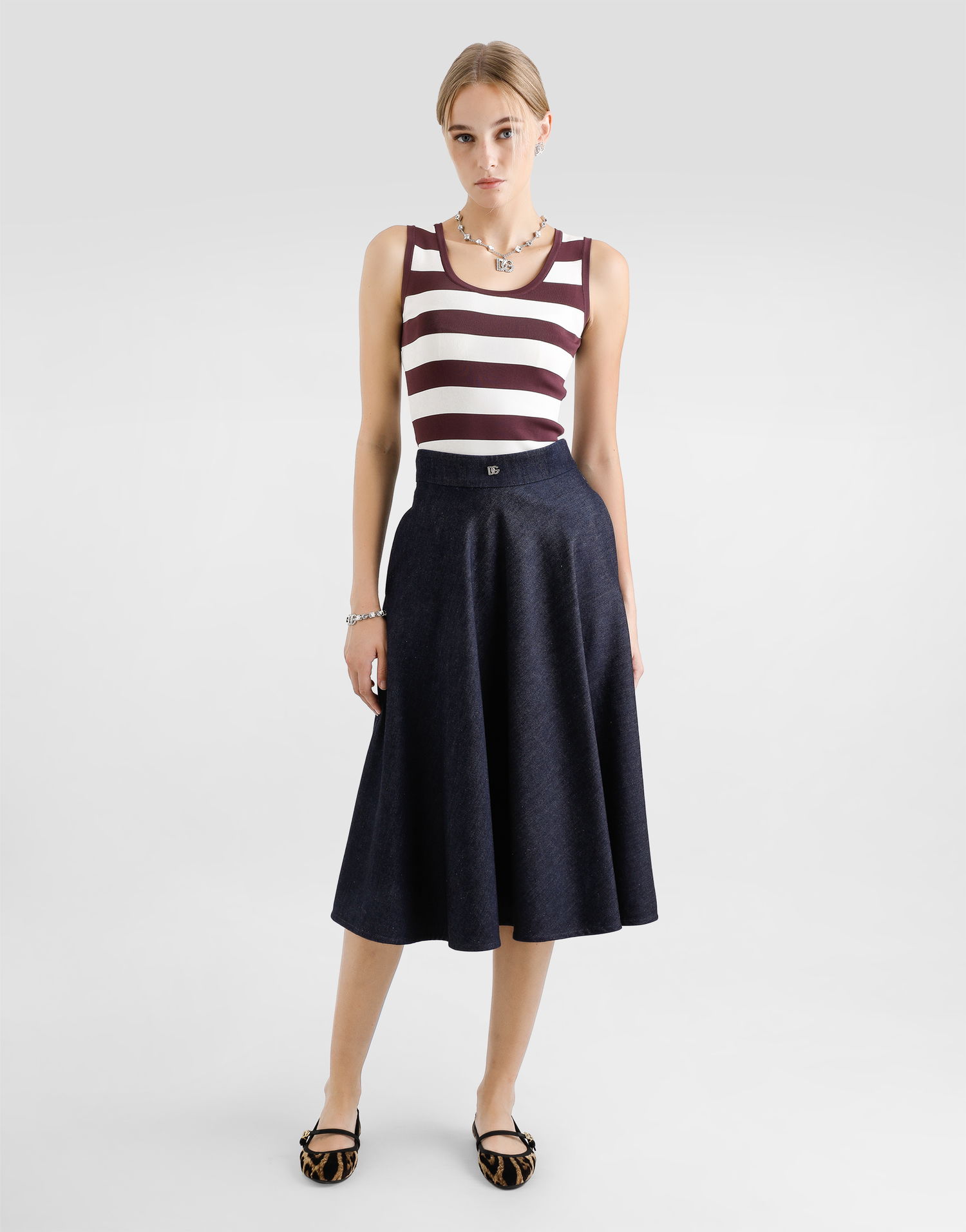 Sukňa Dolce & Gabbana Dolce & Gabbana Calf-Length Denim Circle Skirt with Logo Pin Navy | F4C7ODG8MR3S9001, 1