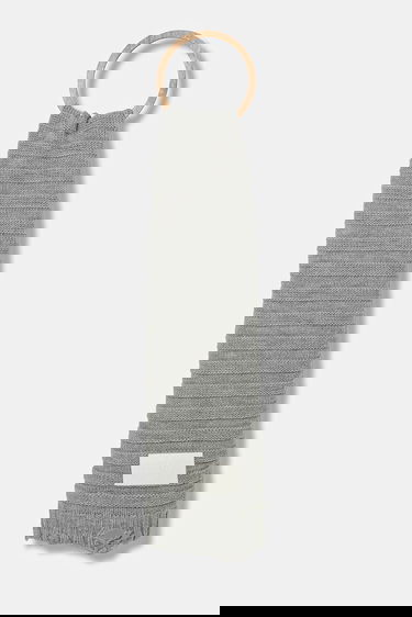 Šál Maison Margiela MM6 Maison Margiela Ribbed Knitted Scarf with Wooden Ring Šedá | S52TE0054.M13040.857M, 0