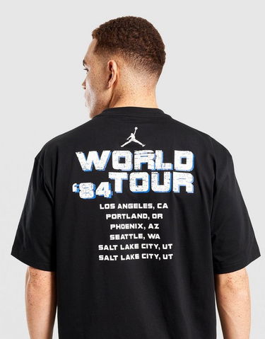 Tričko Jordan World Tour '84 Basketball Trophies Graphic Short Sleeve Crew Neck T-Shirt Čierna | HV3899-010, 3