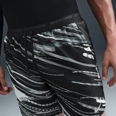 Šortky Nike 7" Dri-FIT Stride Running Shorts with Liner Čierna | IB7928-025, 4