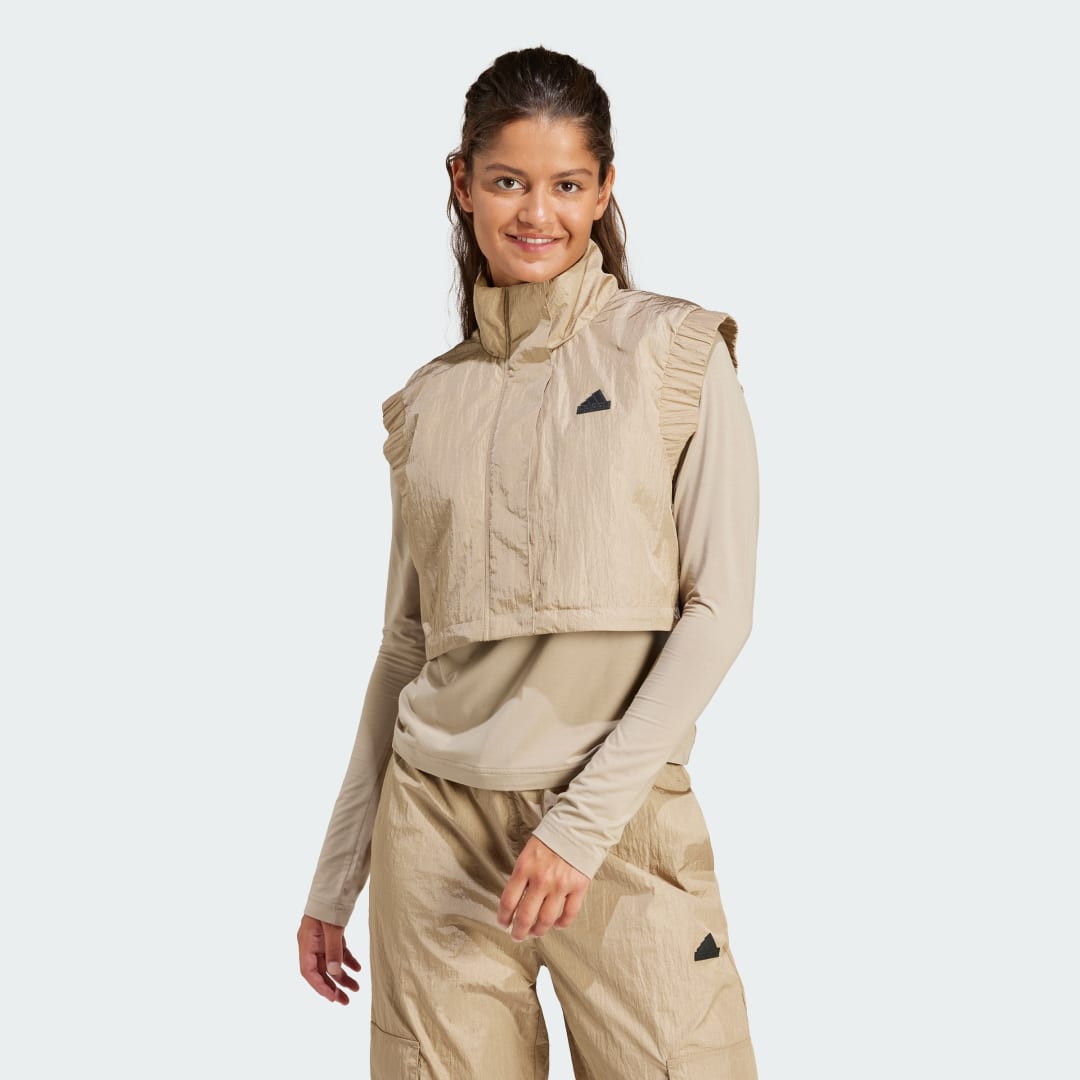 Vesta adidas Performance City Escape Crop Vest Béžová | IT1452, 1