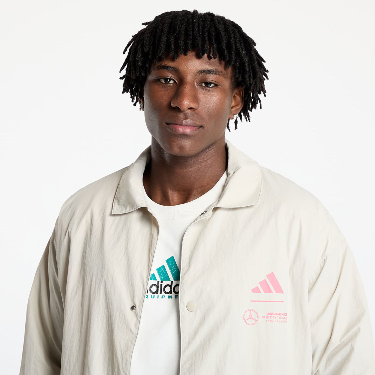 Bunda adidas Performance adidas x Mercedes AMG Petronas Formula One Team Summer Pack Coach Jacket Béžová | JW3362, 1