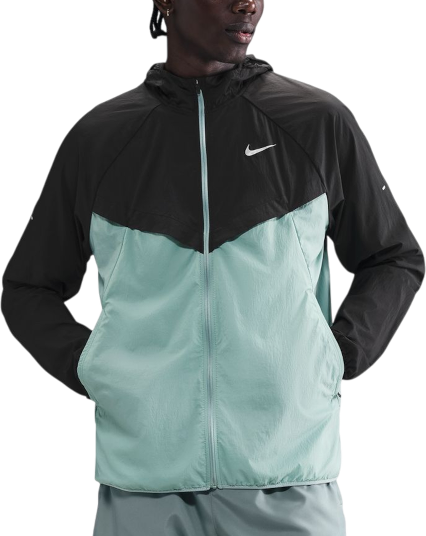 Vetrovka Nike Stride Hooded Windrunner Jacket Čierna | hv4548-014