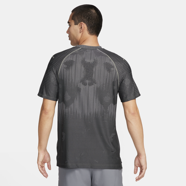 Tričko Nike A.P.S. Dri-FIT ADV Short Sleeve Training T-Shirt Šedá | FN2971-053, 1