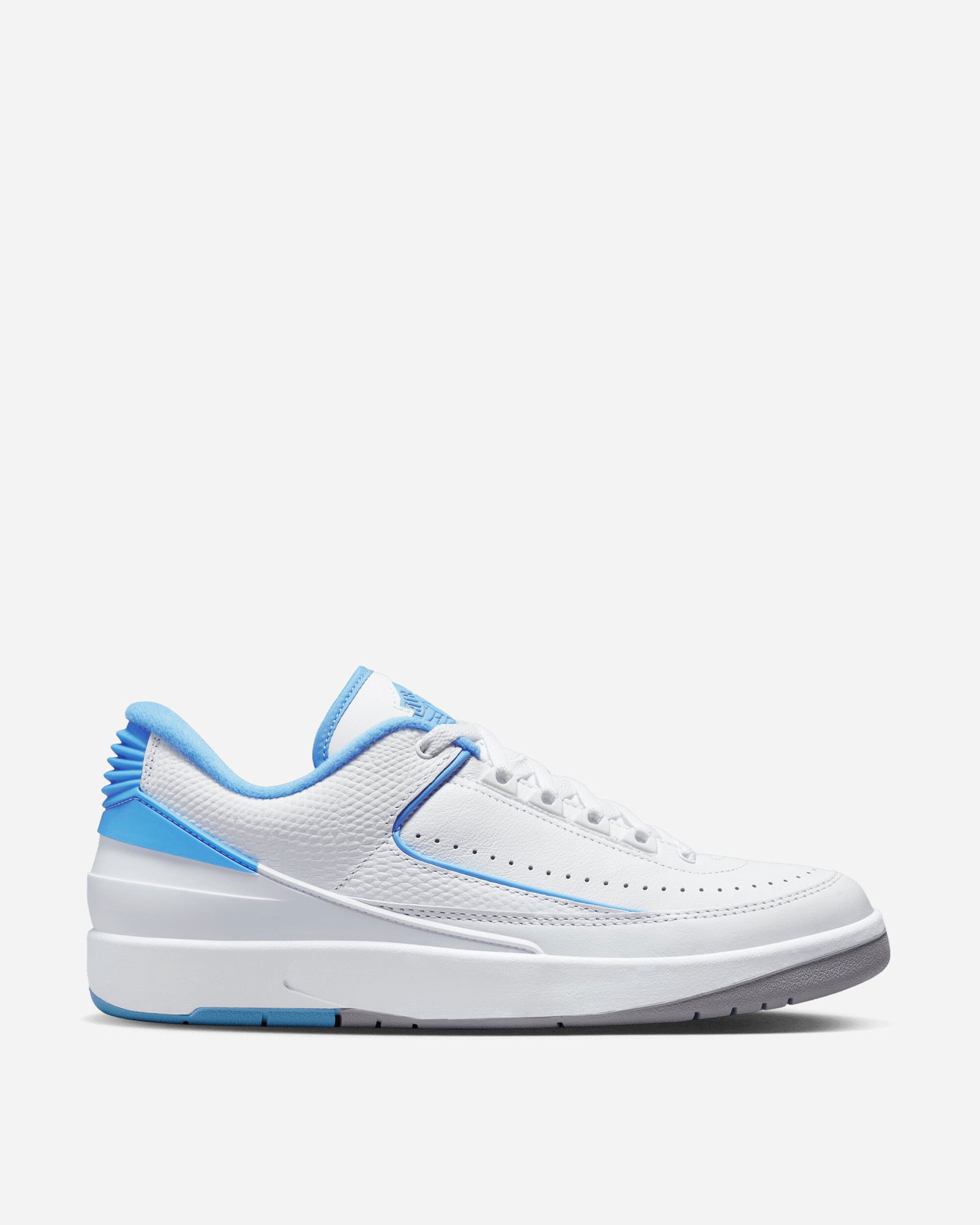 Air Jordan 2 Retro Low "UNC University Blue"