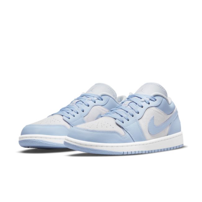 Air Jordan 1 Low "University Blue" W