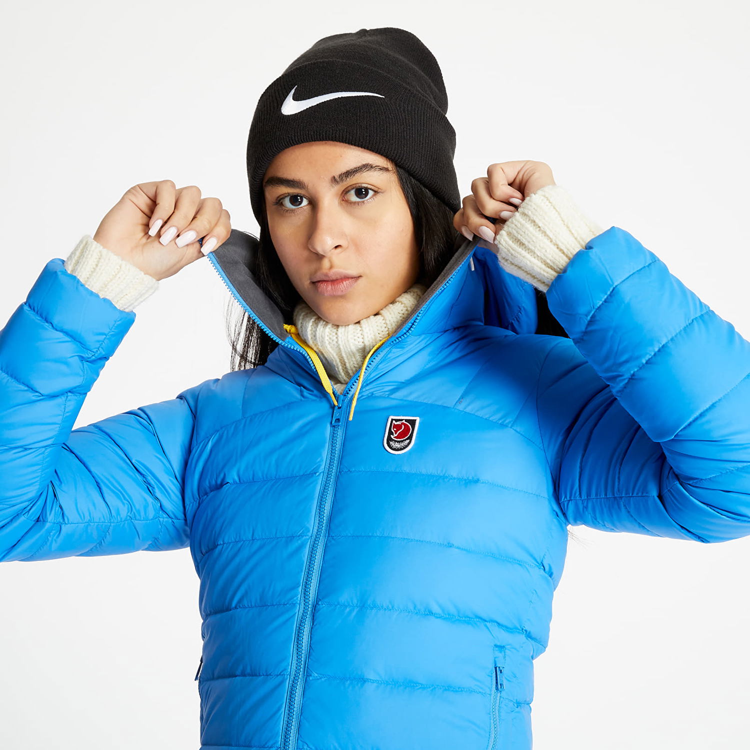 Prešívaná bunda FJÄLLRÄVEN Pack Down Insulated Hooded Jacket Modrá | F86122-525, 1