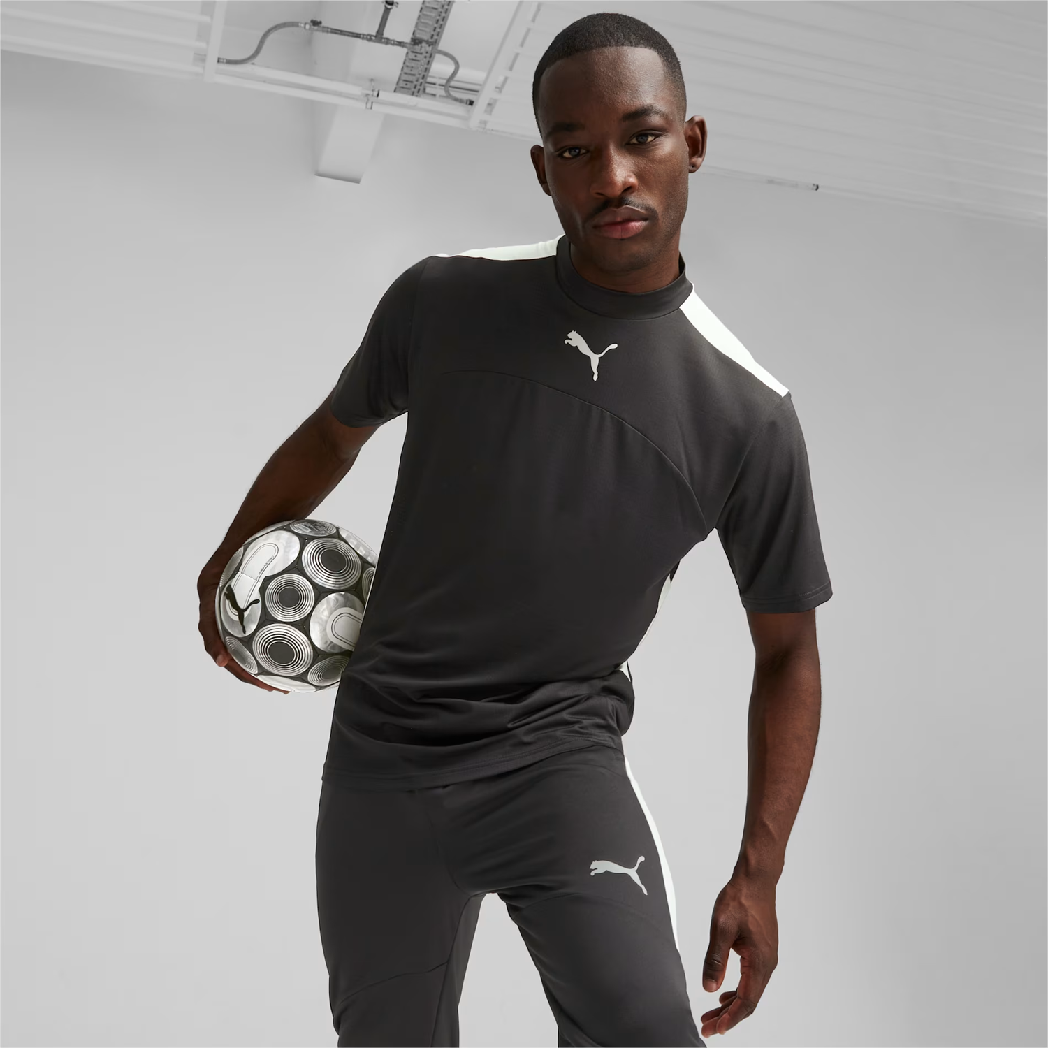 Dres Puma Individual Winterized Football Jersey Čierna | 658646-03, 1