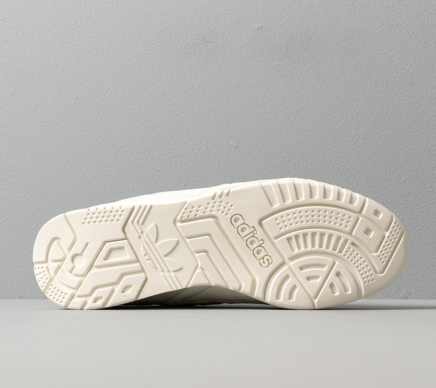 Tenisky a topánky adidas Originals A.R. Trainer Biela | EG2646, 1