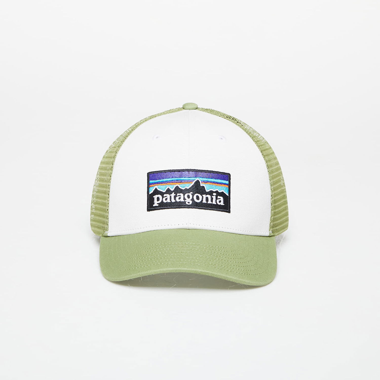 Klobúk Patagonia Cap P-6 Logo LoPro Trucker Hat White/ Buckhorn Green Zelené | 38283 WBGN, 0