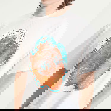 Tričko and wander Wandering Printed T-Shirt Biela | 5745284091-030, 5