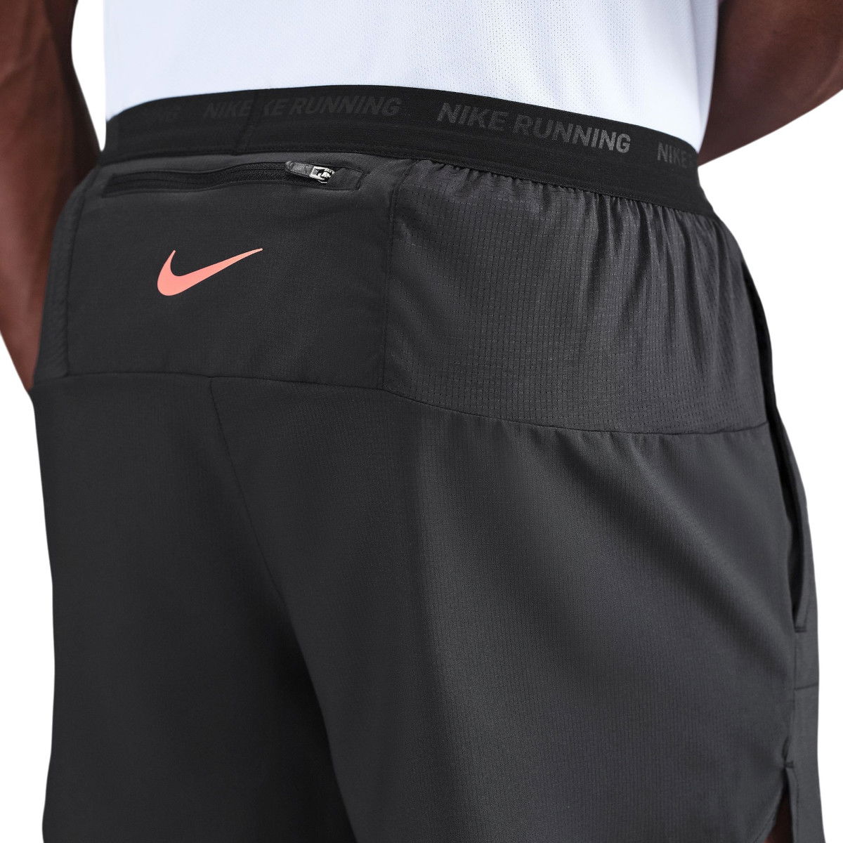 Šortky Nike Nike Stride 5" Running Shorts Čierna | hv2132-010, 1