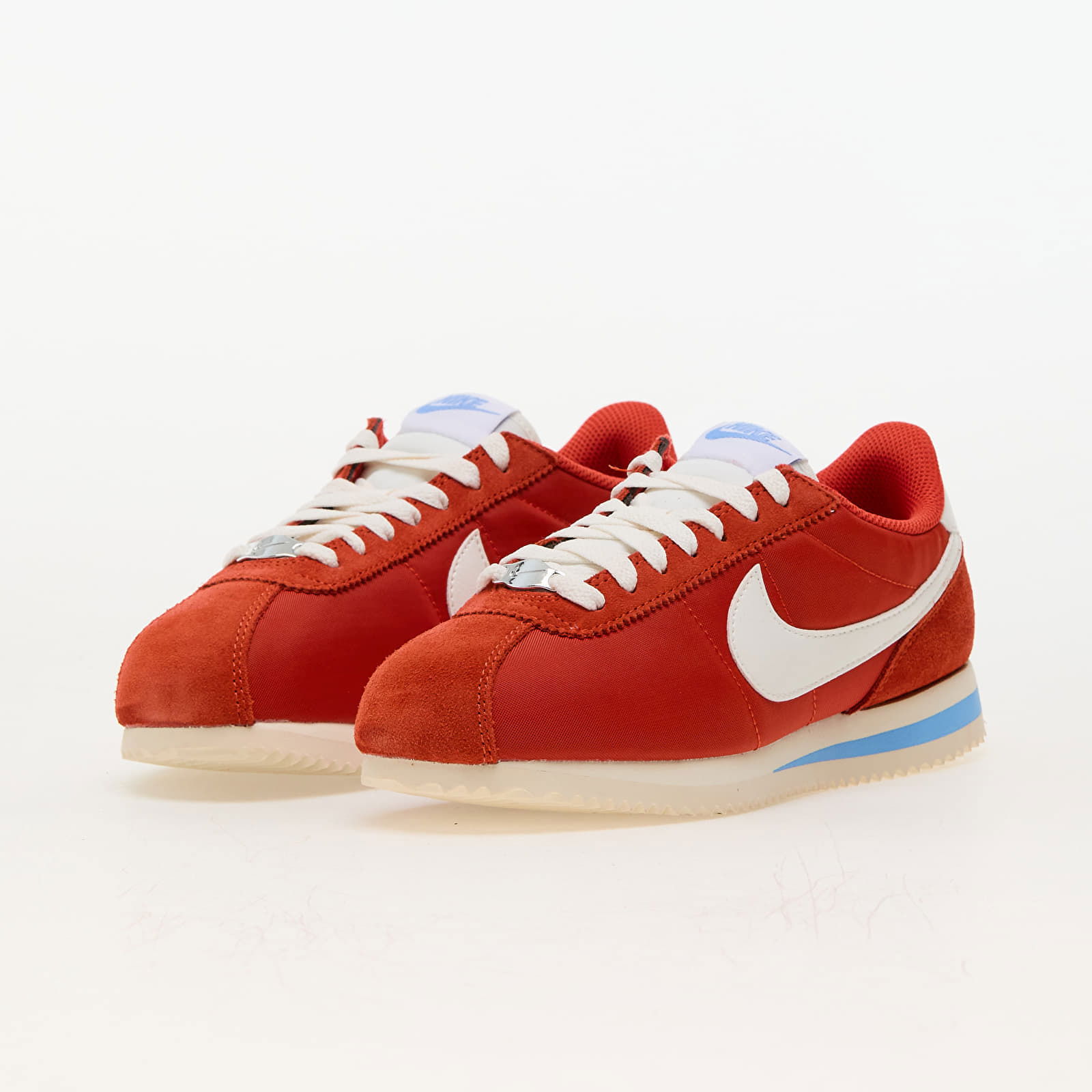 Cortez "Picante Red"