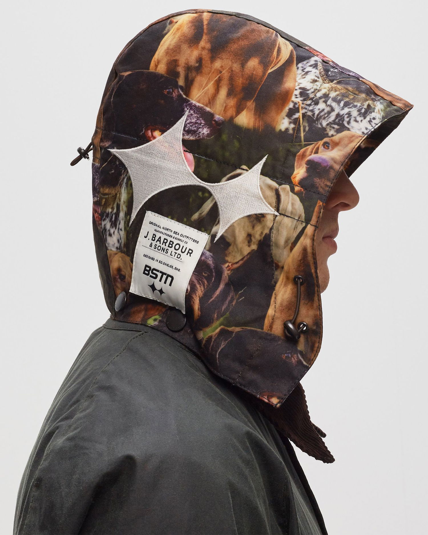 Čiapky a klobúky Barbour BSTN x Brand Prtd Hood Hnedá | 840190812263, 1