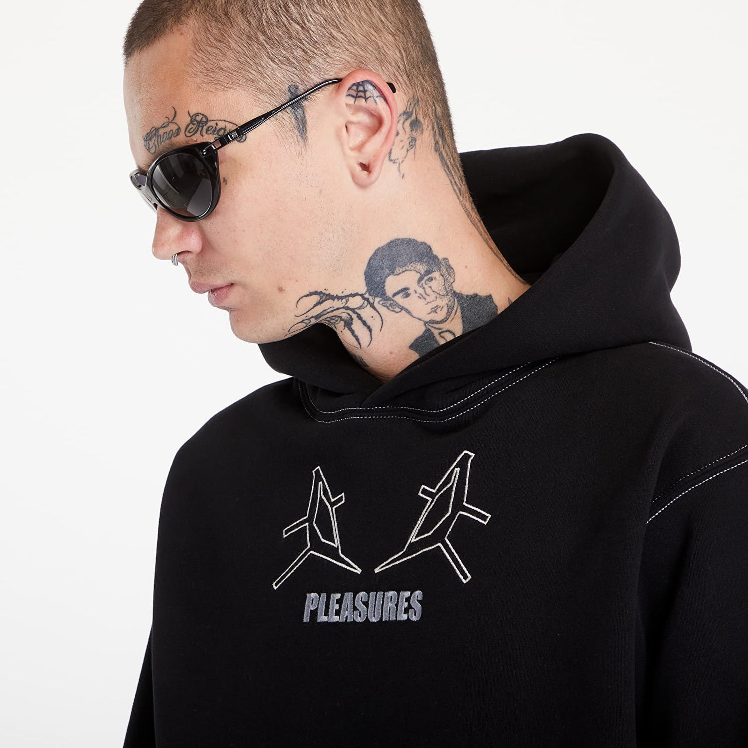 Mikina Pleasures Artificial Human Hoodie Black Čierna | P24E001 BLACK, 1