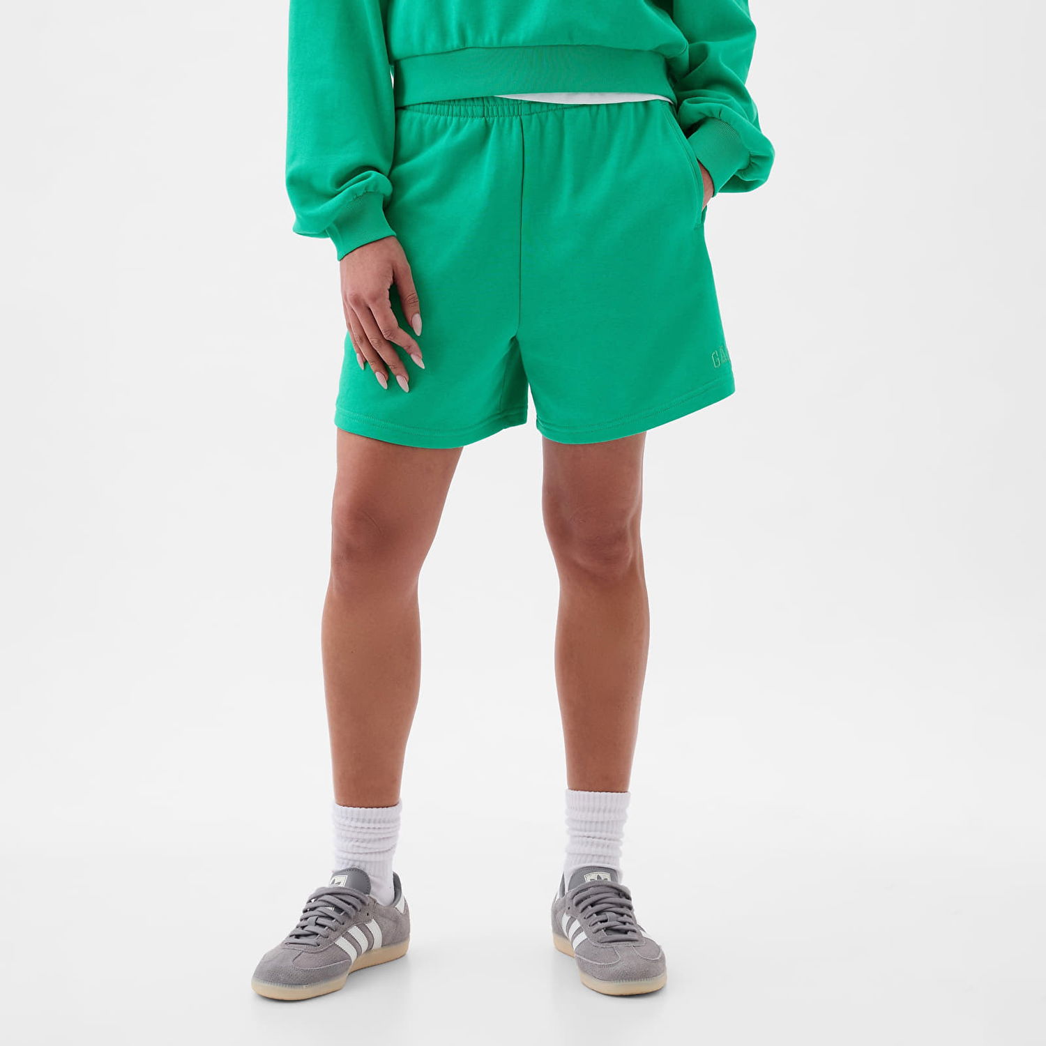 Šortky GAP French Terry Logo Boyfriend Shorts Simply Green Zelené | 870978-01, 0
