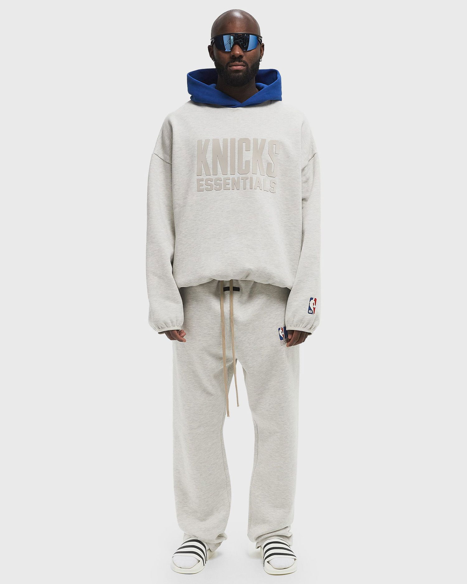Mikina Fear of God Fear of God Essentials New York Knicks Pull Over Hoodie XL Šedá | 192AL246301F, 1