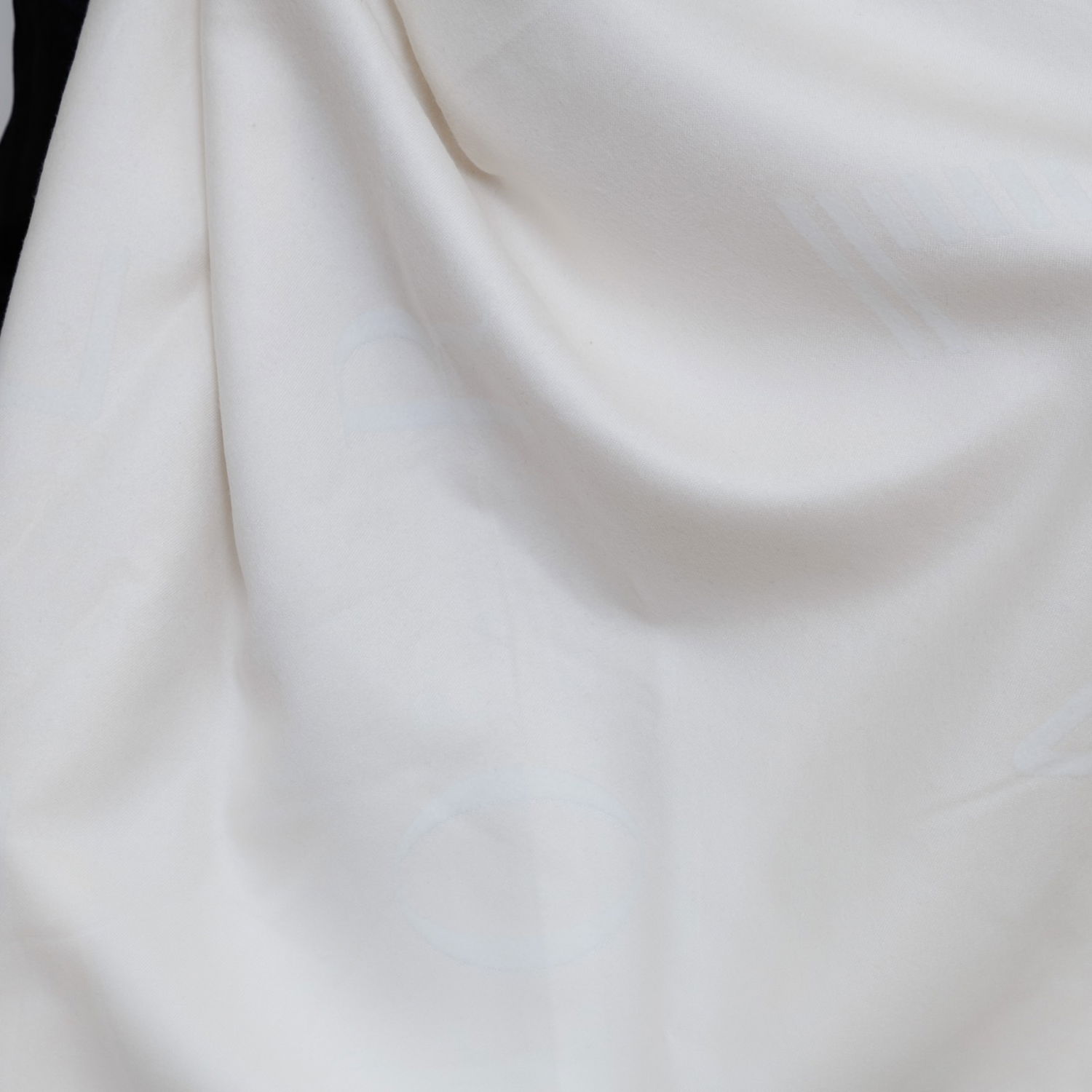 Šál Emporio Armani EA7 Emporio Armani Wide Scarf Biela | 7W000022-AF10451, 1