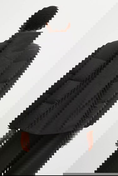 Prešívaná bunda Maison Margiela Winter High-Neck Cropped Full-Zip Puffer Jacket Čierna | S62AN0159.M35609.900, 2