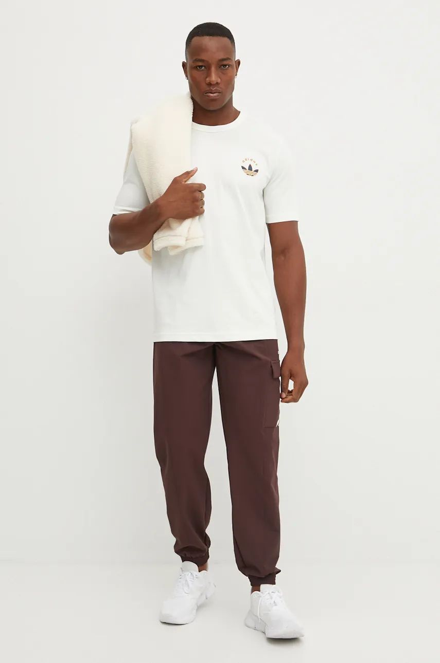 Cargo nohavice adidas Originals Cargo Pants With Logo Application Hnedá | IX9621, 1
