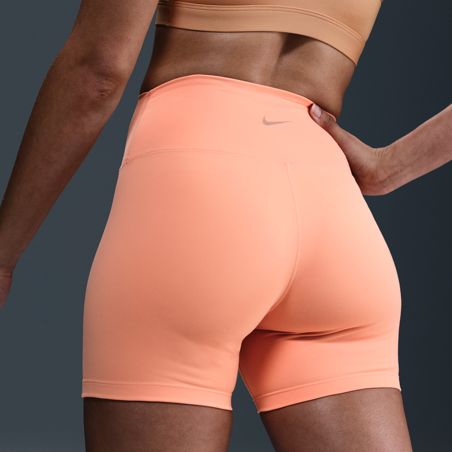 Šortky Nike Nike One High-Waisted 5" Bike Shorts Oranžová | FN3211-844, 1