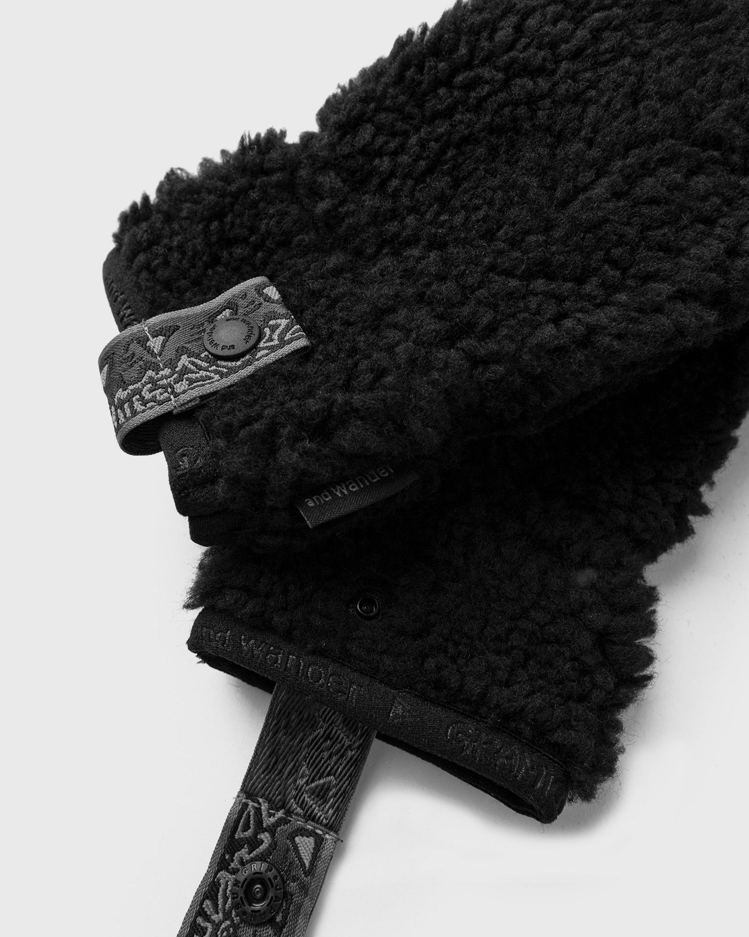 Rukavice GRAMICCI Fleece Gloves With Jacquard Tape Čierna | GAC4-F3009-BLACK, 1