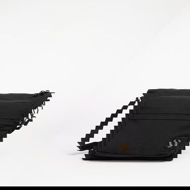 Taška cez rameno Fred Perry FRED PERRY Nylon Badge Crossbody Bag Čierna | L1193 102, 0