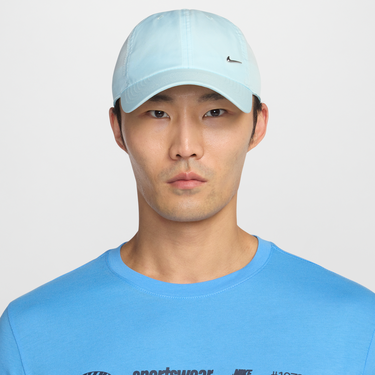 Šiltovka Nike Nike Dri-FIT Club Metal Swoosh Unstructured Cap Modrá | FB5372-474, 1