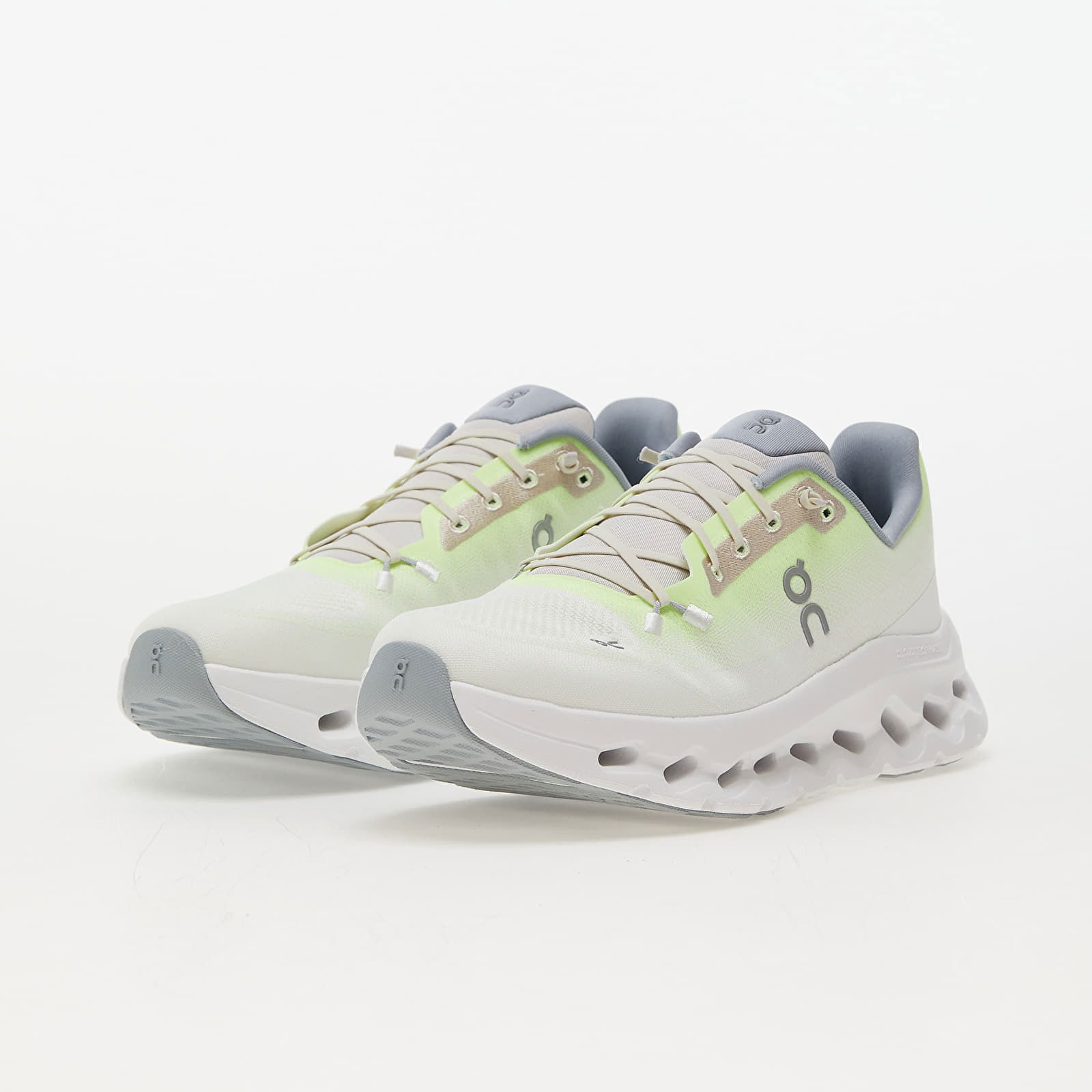 Cloudtilt Lime/ Ivory W