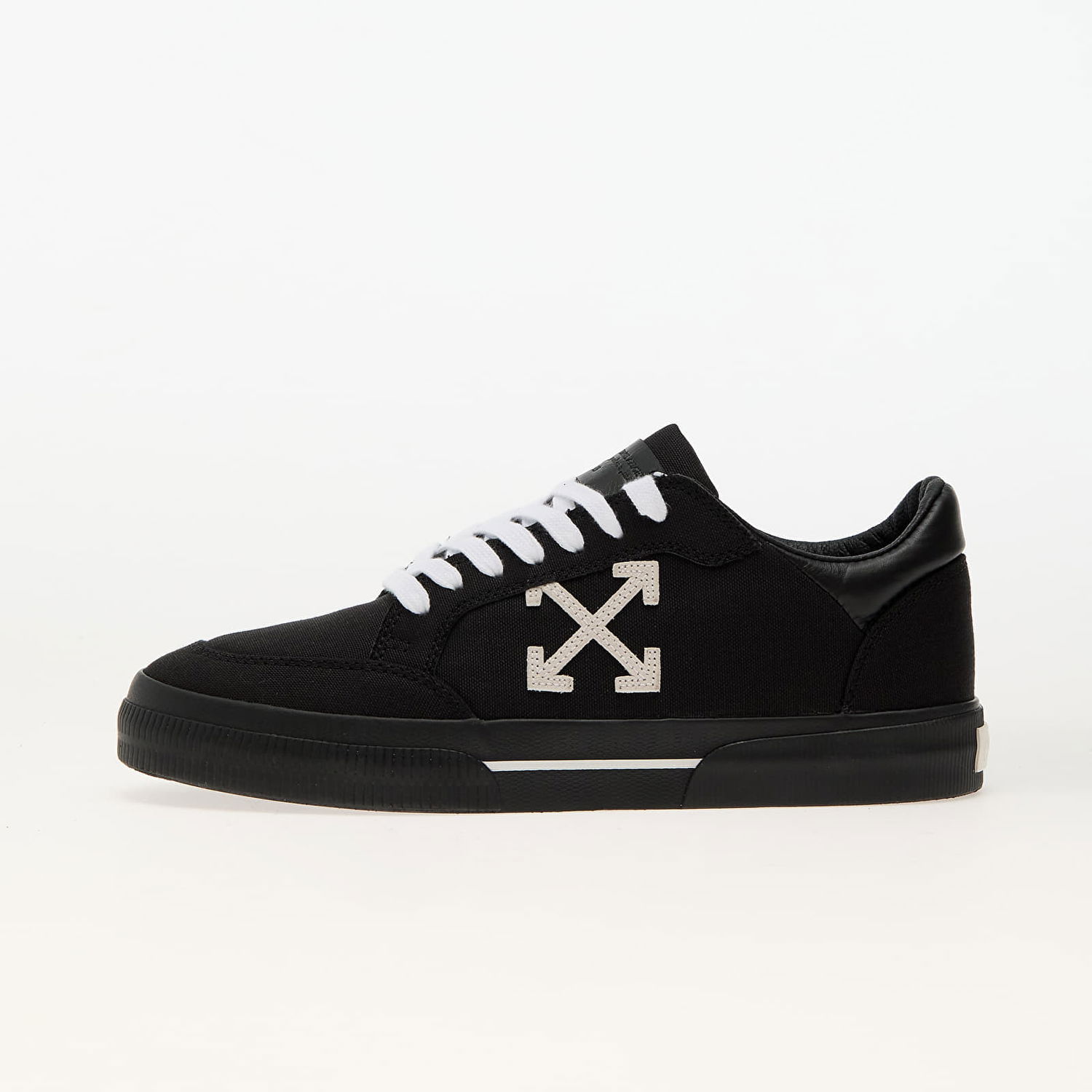 Tenisky a topánky Off-White New Low Vulcanized Čierna | OMIA293C99FAB0021001, 0