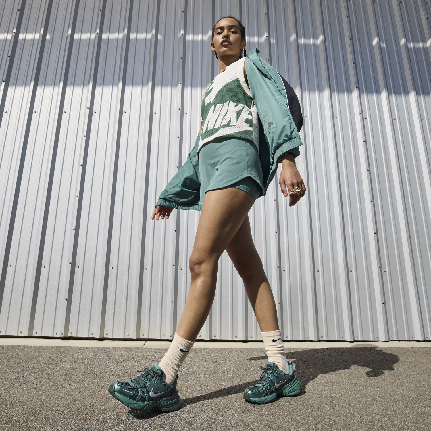 Tenisky a topánky Nike V2K Run Bicoastal (Women's) Zelené | HF5050-361, 1