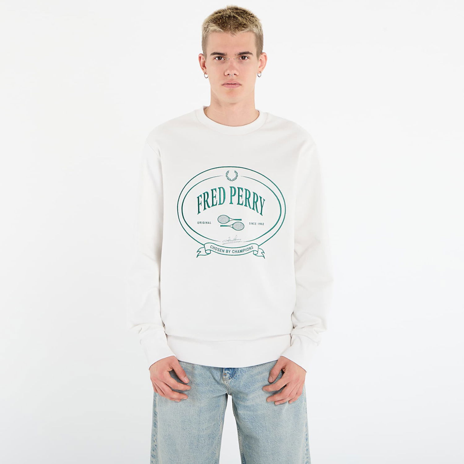 Mikina Fred Perry Fred Perry Chosen By Champions Sweatshirt Biela | M1605 129, 0