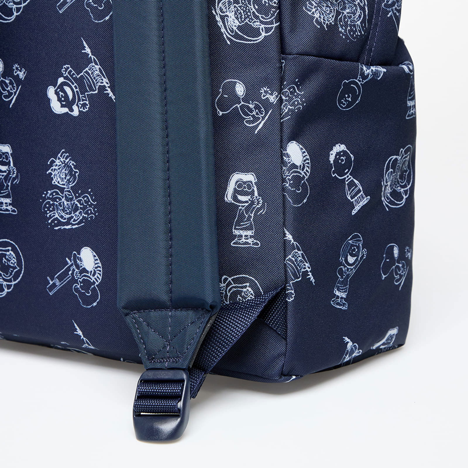 Peanuts x Padded Pak'R Navy 24 l