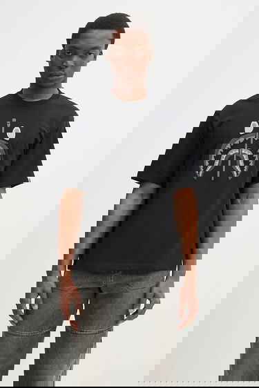 Tričko BAPE T-Shirt Chain Stitch Shark Appliqué Čierna | 1L30109343, 0