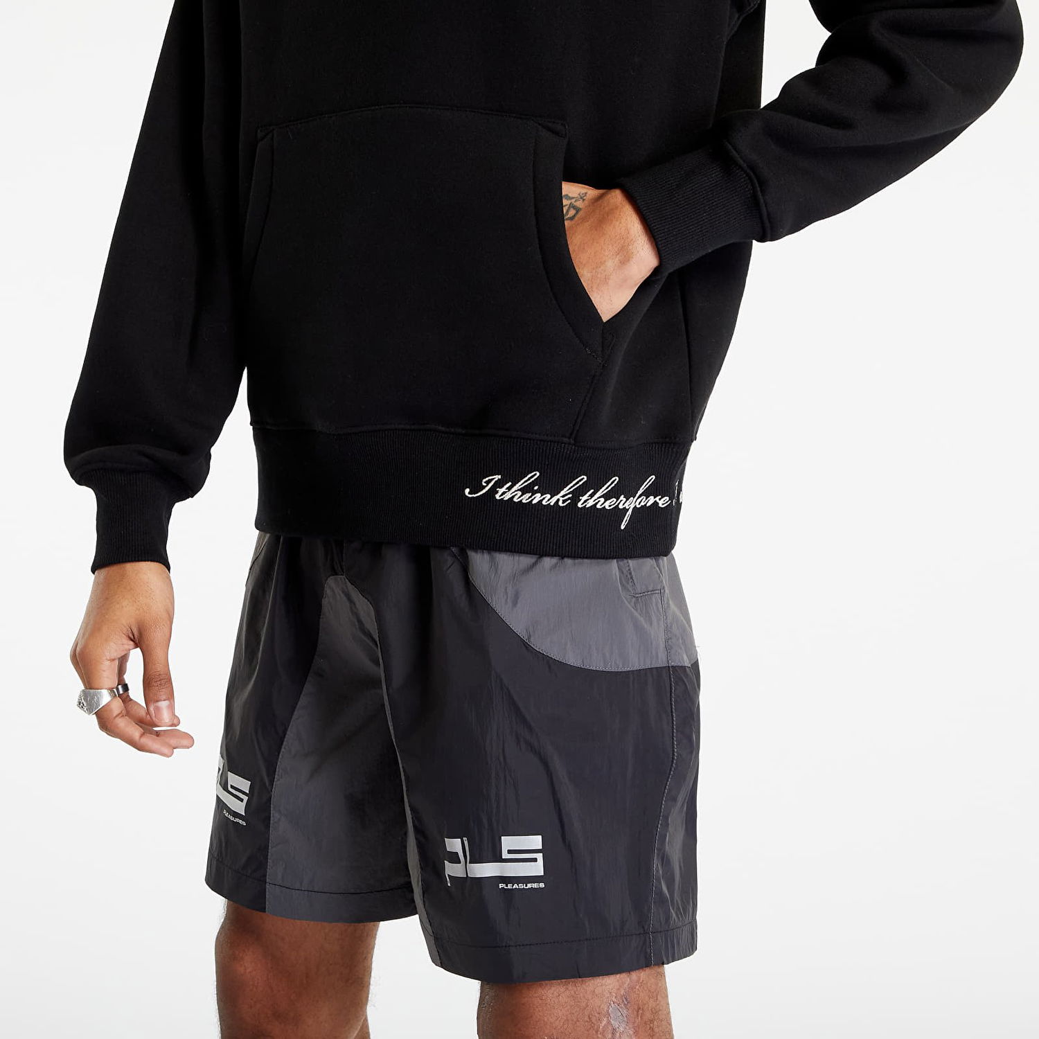 Mikina Pleasures Discourse Hoodie Čierna | P23SP023 BLACK, 1