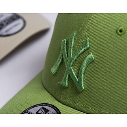 9FORTY MLB League Essential New York Yankees Nephrite Green / Nephrite Green One Size