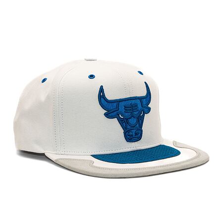 Šiltovka Mitchell & Ness Day 5 Chicago Bulls Snapback Biela | HHSS5822-CBUYYPPPWHBL