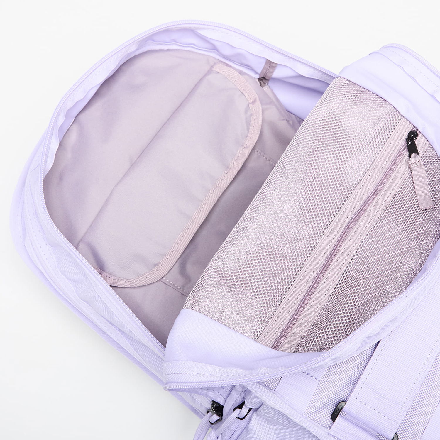 Batoh Nike Sportswear RPM Backpack Lilac Bloom/ Black/ Lt Violet Ore 26 l Fialová | FD7544-512, 1