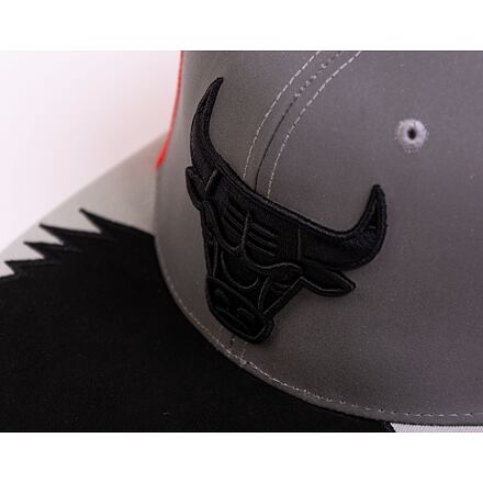 Day 5 Snapback Chicago Bulls