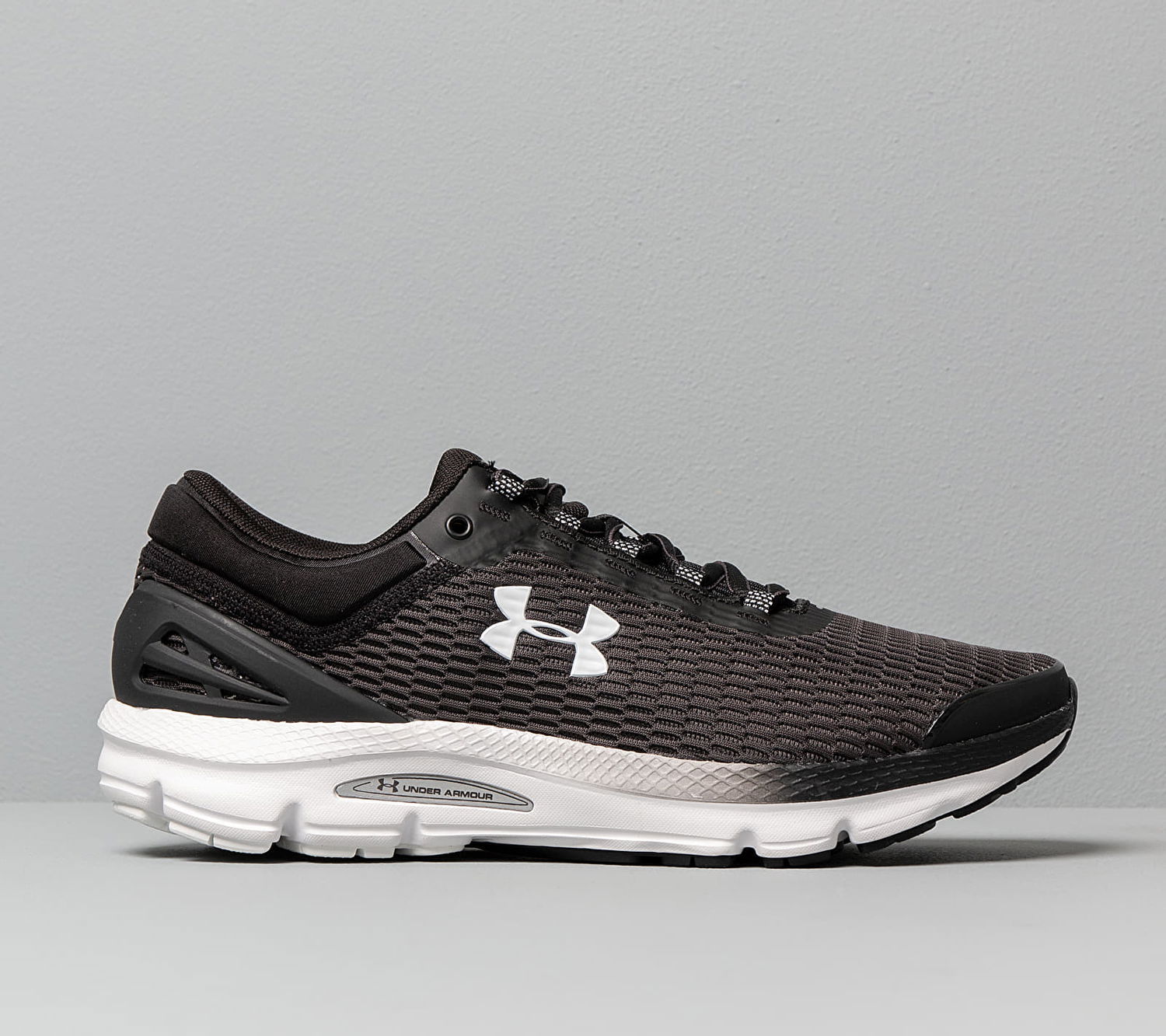 Tenisky a topánky Under Armour Charged Intake 3 Čierna | 3021229-004, 0