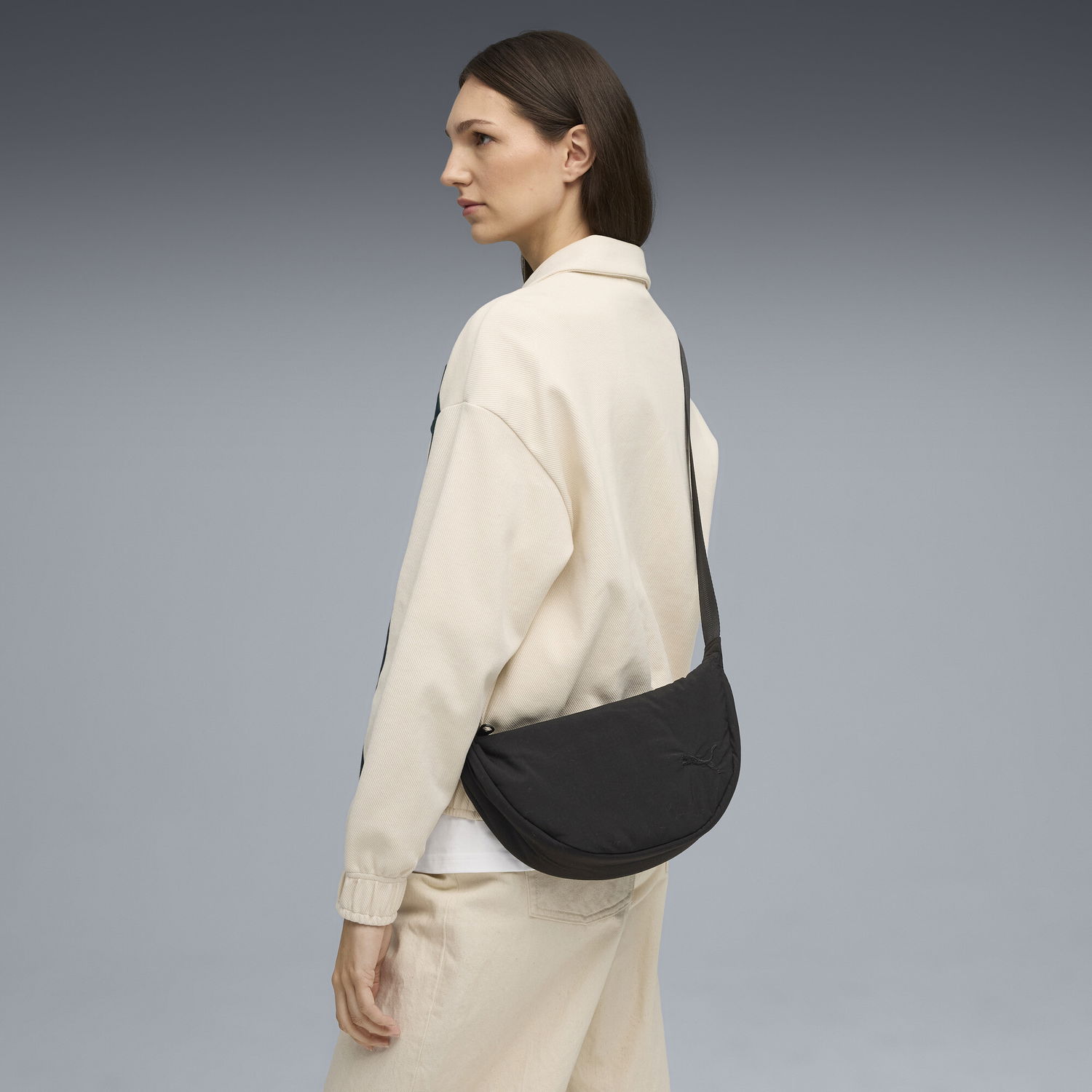 Taška cez rameno Puma HER Half Moon Crossbody Bag 3L Čierna | 091716_01, 1