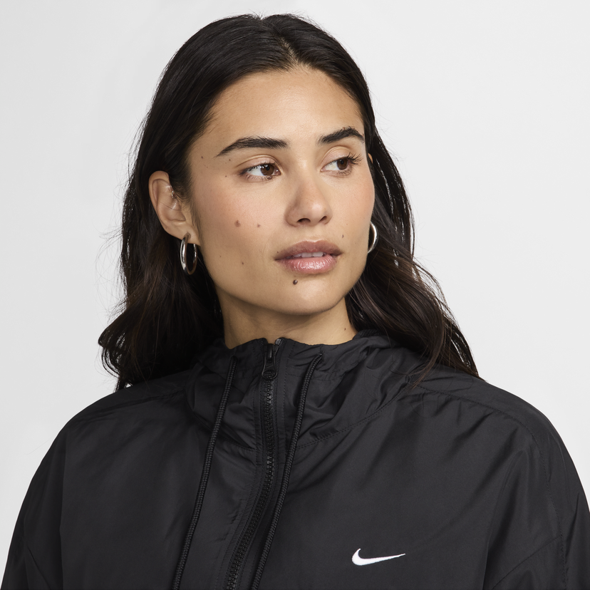 Vetrovka Nike NSW Essential UV Woven Hooded Jacket Čierna | FV6298-010