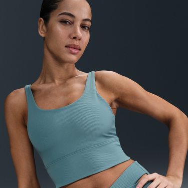 Podprsenka Nike Ribbed Longline Sports Bra with Light Support and Padding Zelené | HF1542-006, 2
