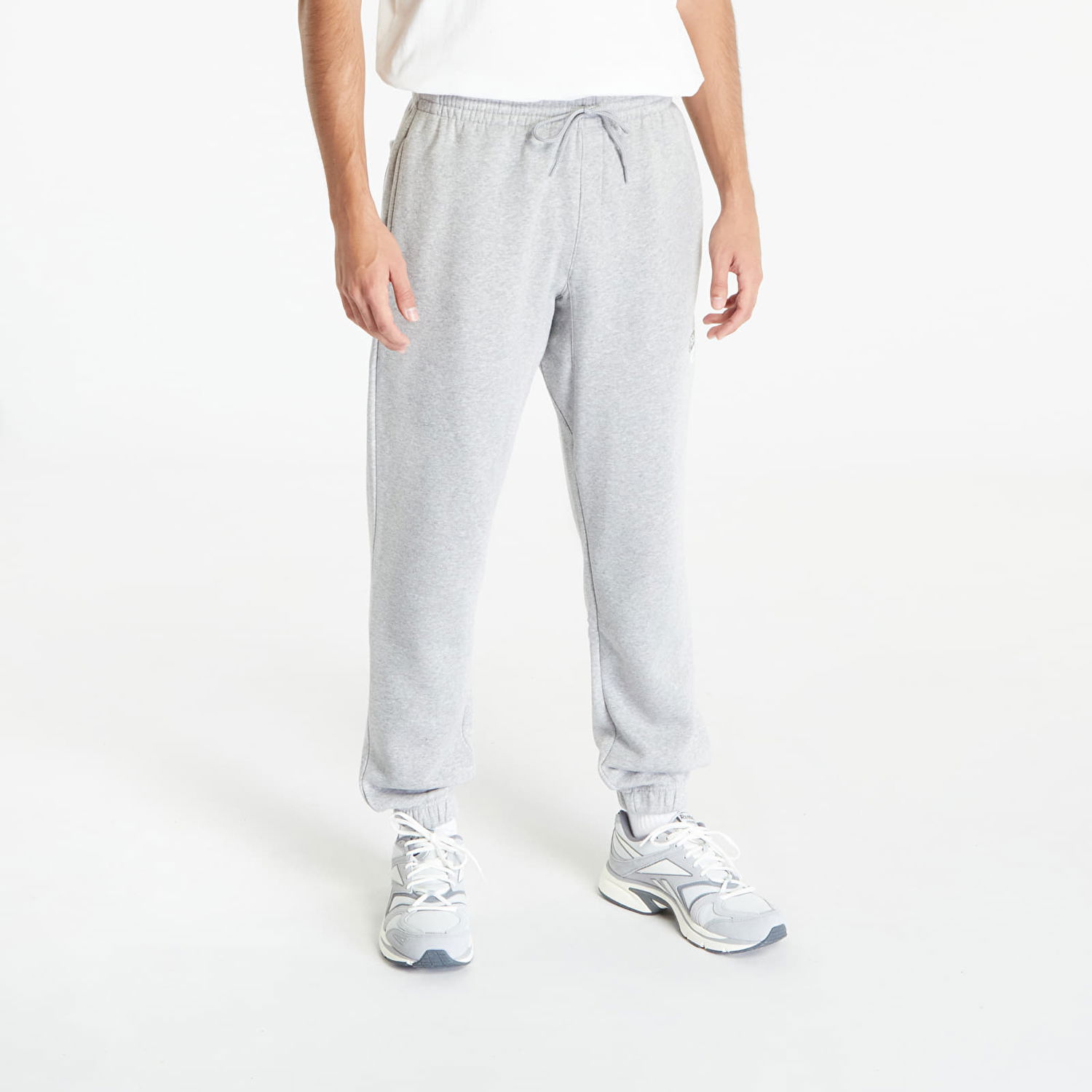 Nohavice a džínsy Reebok Archive Essentials Šedá | IM1535, 0