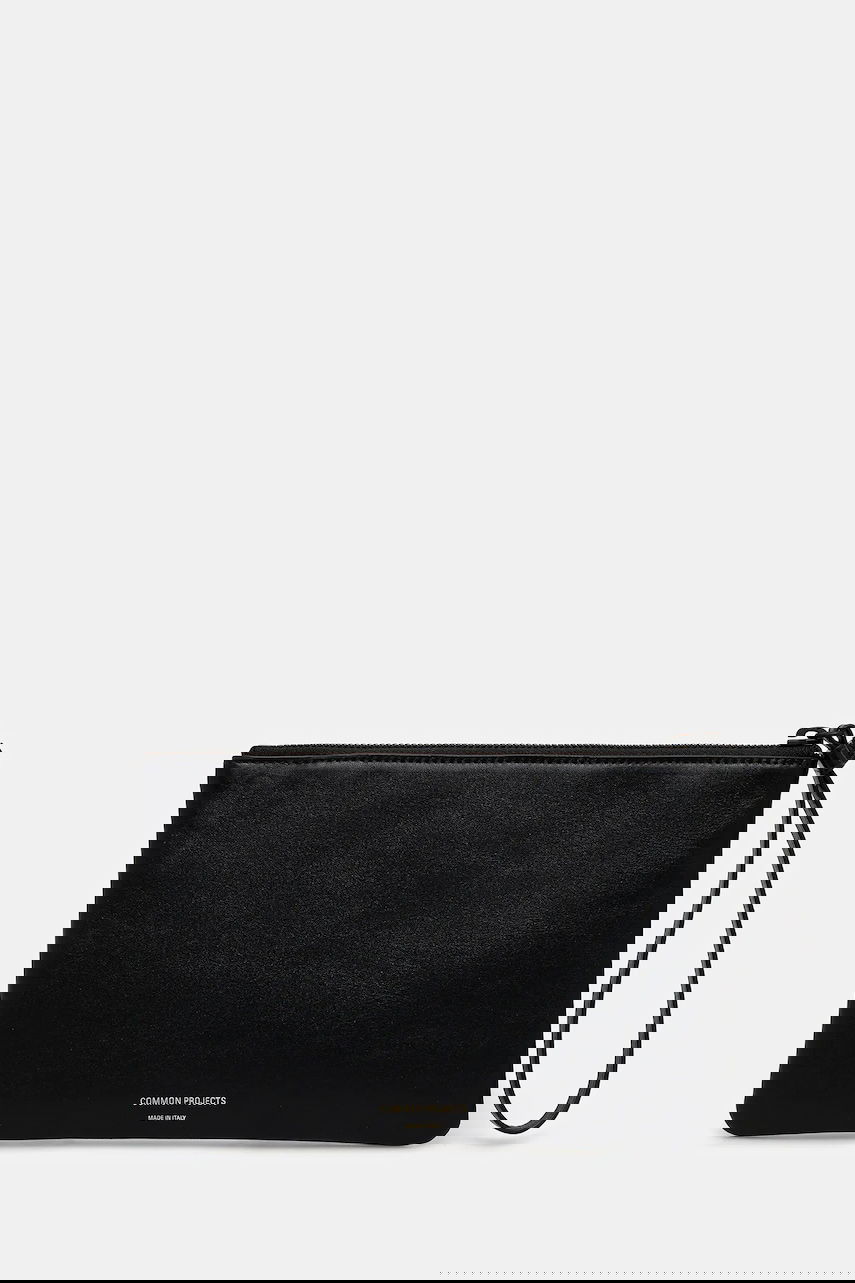 Kabelka Common Projects Small Flat Leather Pouch Čierna | 9187.7547, 0